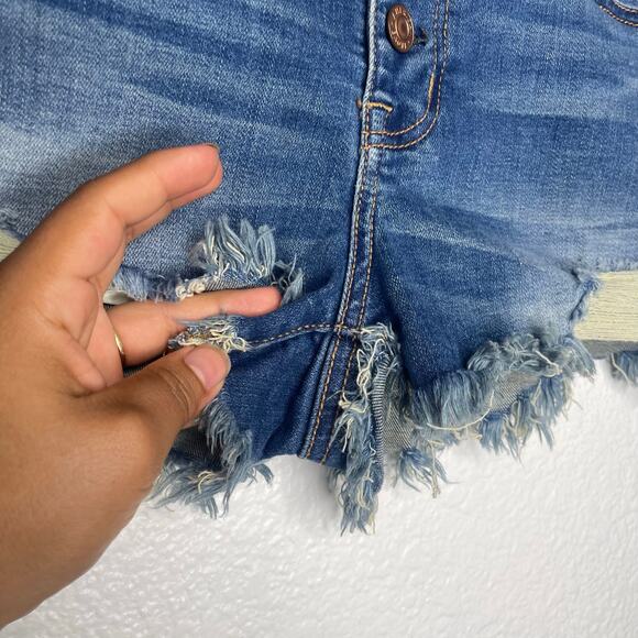 American Eagle Womens Shorts Size 8 Hi Rise Shortie Denim Blue Button Fly - Picture 12 of 14